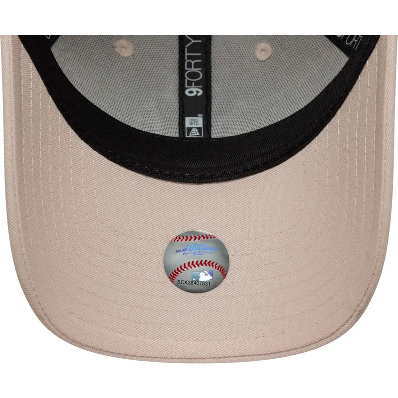 petten-gebogen-roze-verstelbaar-9forty-metallic-van-new-york-yankees-mlb-van-new-era