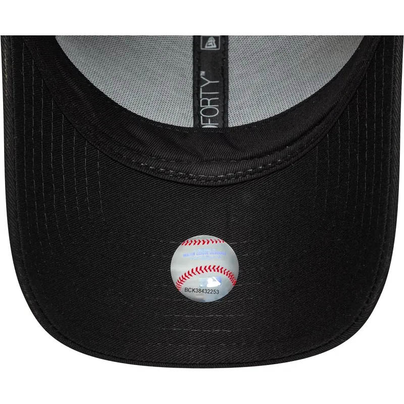 petten-gebogen-zwart-verstelbaar-9forty-bow-back-van-new-york-yankees-mlb-van-new-era