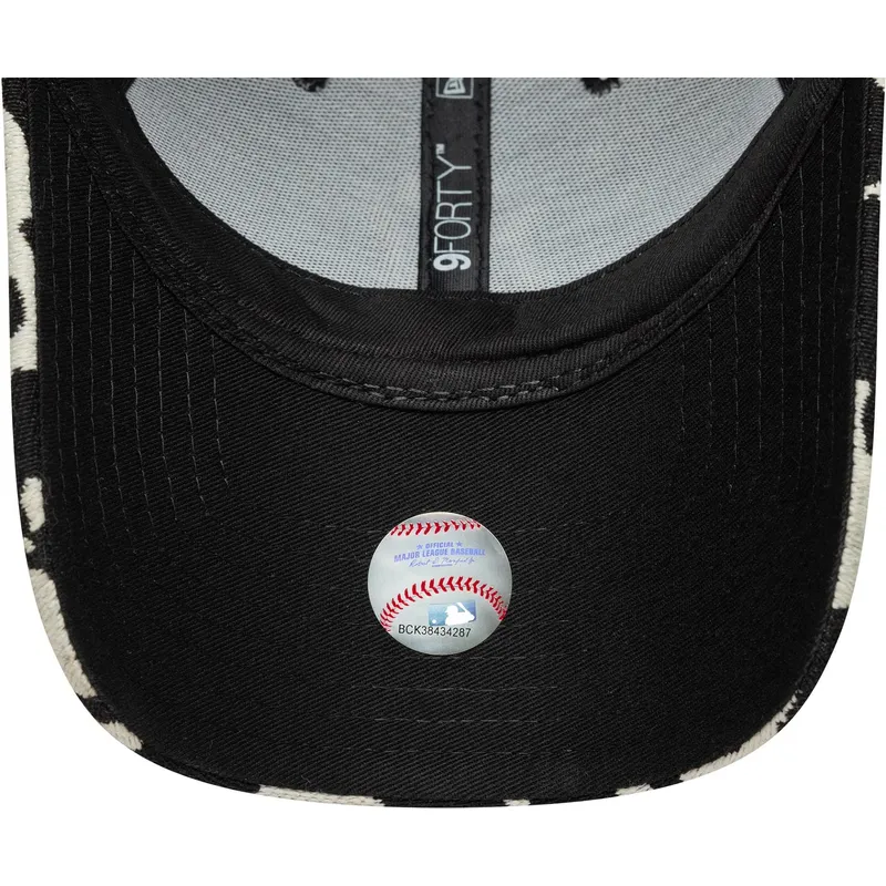 petten-gebogen-zwart-verstelbaar-9forty-cow-midi-van-new-york-yankees-mlb-van-new-era