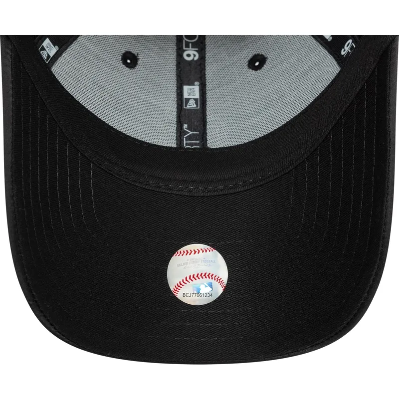 petten-gebogen-zwart-snapback-9forty-satin-van-new-york-yankees-mlb-van-new-era petten-gebogen-zwart-snapback-9forty-satin-van-new-york-yankees-mlb-van-new-era