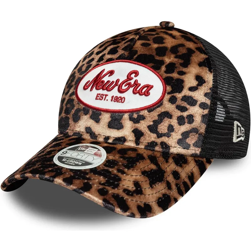 petten-gebogen-luipaard-snapback-9forty-a-frame-m-crown-van-new-era
