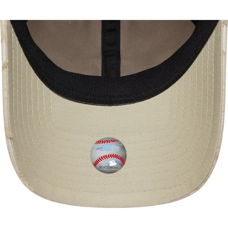 petten-gebogen-beige-verstelbaar-9twenty-img-floral-van-new-york-yankees-mlb-van-new-era petten-gebogen-beige-verstelbaar-9twenty-img-floral-van-new-york-yankees-mlb-van-new-era