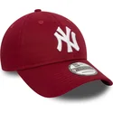 petten-gebogen-rood-verstelbaar-9twenty-league-essential-van-new-york-yankees-mlb-van-new-era