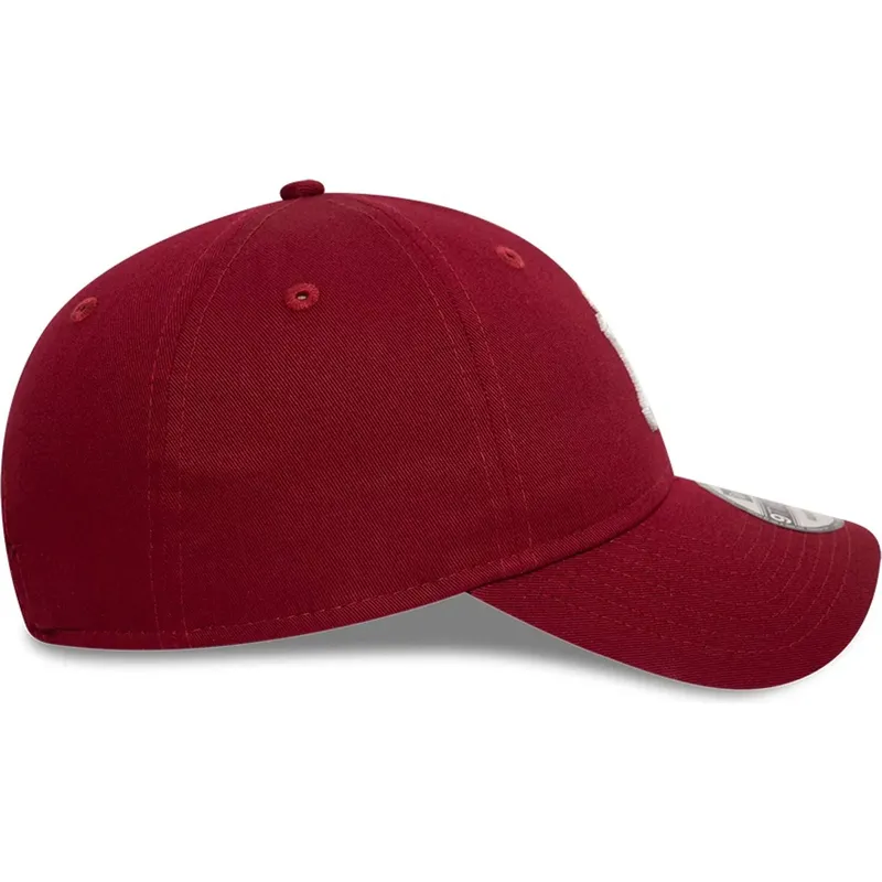 petten-gebogen-rood-verstelbaar-9twenty-league-essential-van-new-york-yankees-mlb-van-new-era