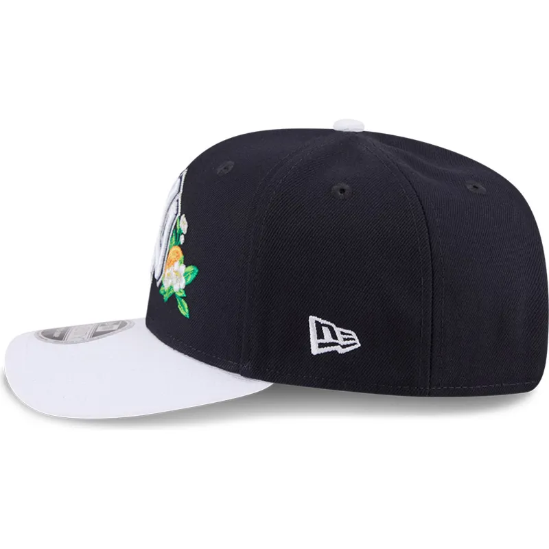petten-gebogen-marineblauw-snapback-9seventy-stretch-snap-flower-van-new-york-yankees-mlb-van-new-era