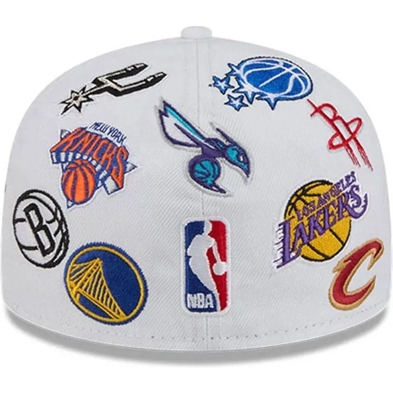petten-plat-wit-fitted-59fifty-all-over-van-nba-van-new-era petten-plat-wit-fitted-59fifty-all-over-van-nba-van-new-era