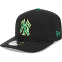 petten-gebogen-zwart-snapback-19twenty-saint-patrick-s-day-van-new-york-yankees-mlb-van-new-era