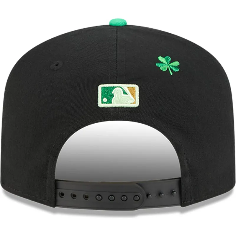 petten-gebogen-zwart-snapback-19twenty-saint-patrick-s-day-van-new-york-yankees-mlb-van-new-era
