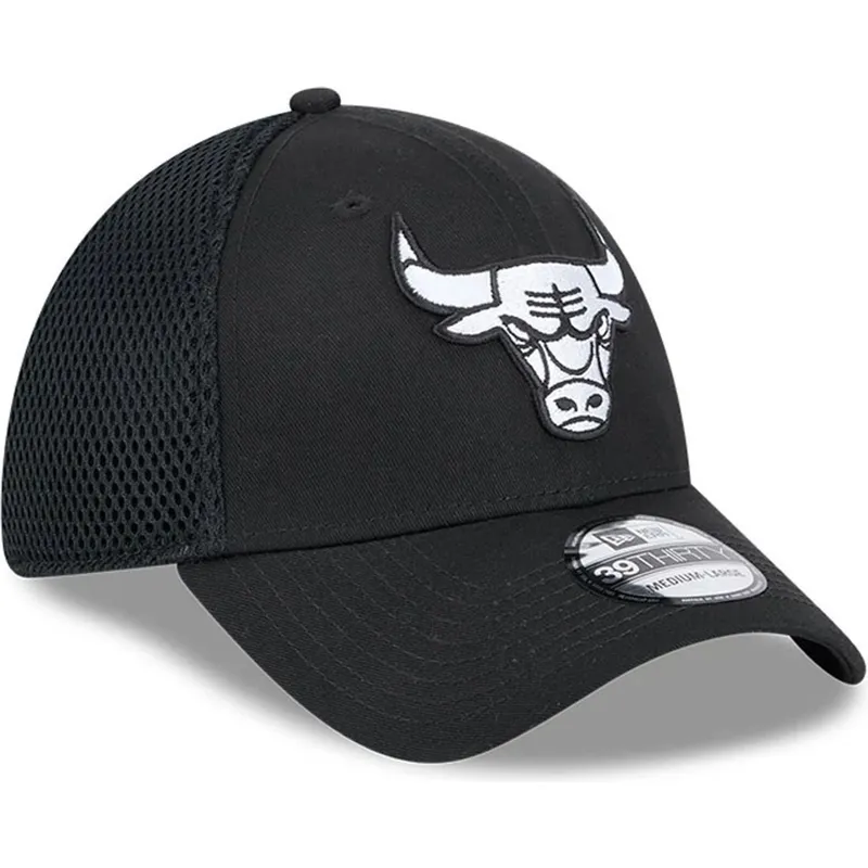 petten-gebogen-zwart-fitted-39thirty-evergreen-neo-van-chicago-bulls-nba-van-new-era