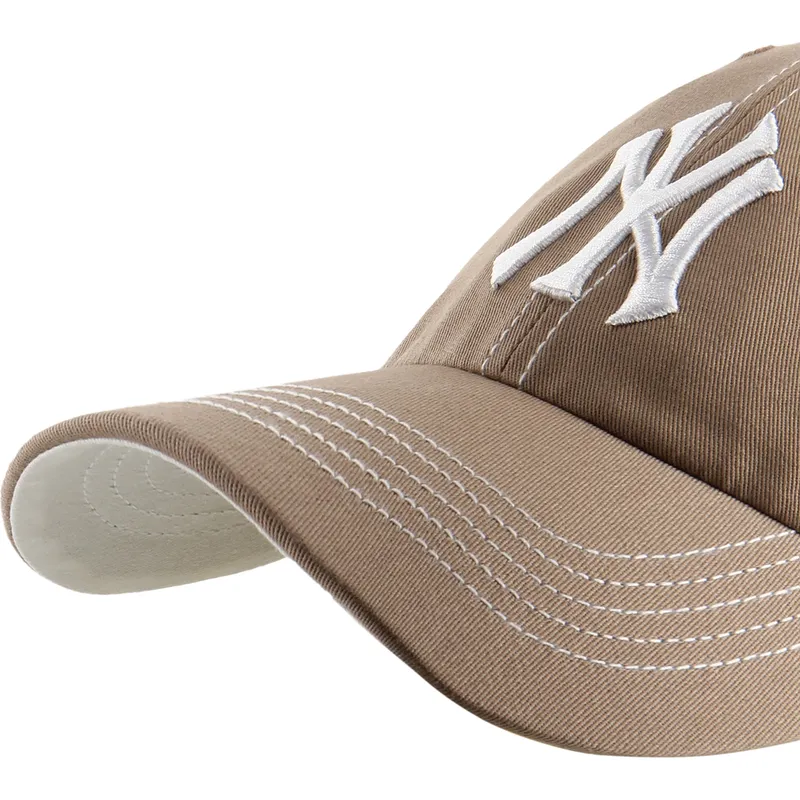 petten-gebogen-bruin-verstelbaar-clean-up-contrast-stitch-van-new-york-yankees-mlb-van-47-brand petten-gebogen-bruin-verstelbaar-clean-up-contrast-stitch-van-new-york-yankees-mlb-van-47-brand