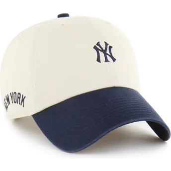Petten gebogen beige verstelbaar Clean Up Base Runner Sure Shot Two Tone van New York Yankees MLB van 47 Brand