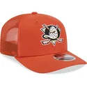 petten-gebogen-oranje-snapback-9seventy-stretch-snap-evergreen-van-anaheim-ducks-nhl-van-new-era