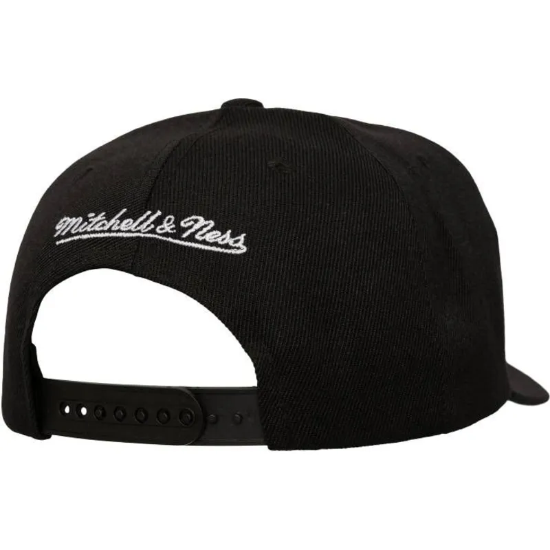 petten-gebogen-zwart-snapback-pinned-gold-pro-van-new-york-knicks-nba-van-mitchell-ness petten-gebogen-zwart-snapback-pinned-gold-pro-van-new-york-knicks-nba-van-mitchell-ness