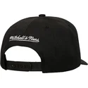 petten-gebogen-zwart-snapback-tilted-pro-van-chicago-bulls-nba-van-mitchell-ness