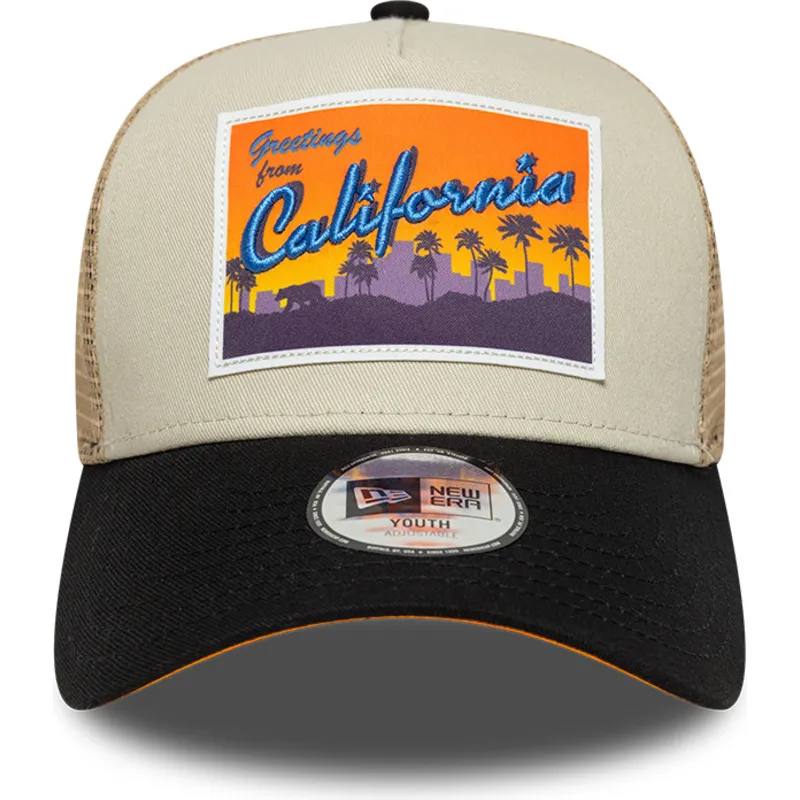 petten-gebogen-beige-snapback-voor-kinderen-a-frame-location-patch-van-new-era
