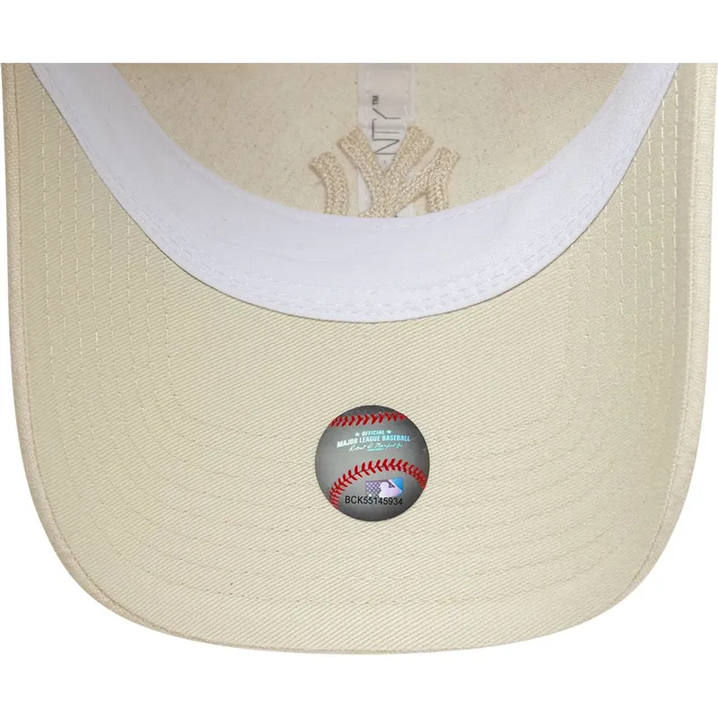 petten-gebogen-beige-verstelbaar-9twenty-midi-linen-van-new-york-yankees-mlb-van-new-era