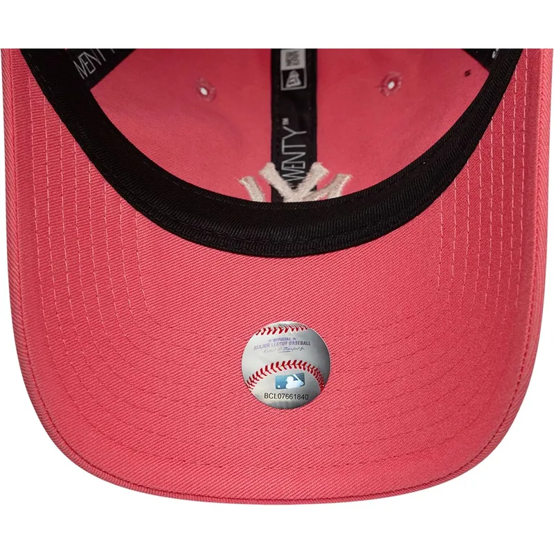 petten-gebogen-roze-verstelbaar-9twenty-league-essential-midi-van-new-york-yankees-mlb-van-new-era
