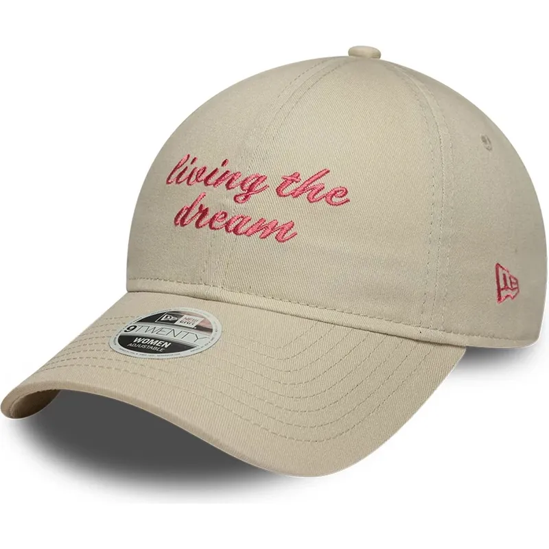 petten-gebogen-beige-verstelbaar-9twenty-living-the-dream-slogan-van-new-era