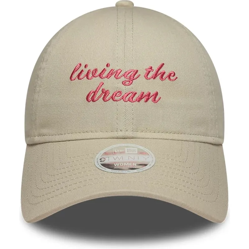 petten-gebogen-beige-verstelbaar-9twenty-living-the-dream-slogan-van-new-era