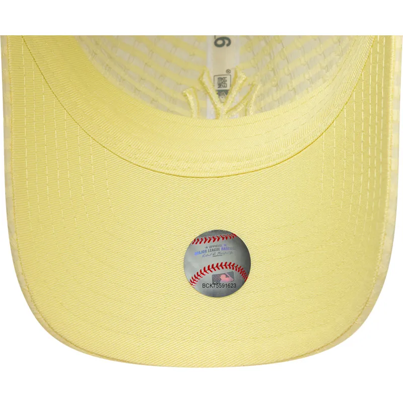 petten-gebogen-geel-verstelbaar-9twenty-seersucker-van-new-york-yankees-mlb-van-new-era petten-gebogen-geel-verstelbaar-9twenty-seersucker-van-new-york-yankees-mlb-van-new-era