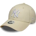 petten-gebogen-beige-verstelbaar-9forty-floral-icon-side-van-new-york-yankees-mlb-van-new-era