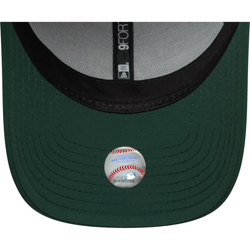 petten-gebogen-groen-verstelbaar-9forty-recycled-midi-van-oakland-athletics-mlb-van-new-era