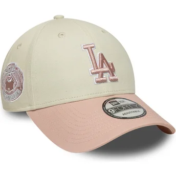 Petten gebogen beige verstelbaar rosa rosa 9FORTY World Series Patch van Los Angeles Dodgers MLB van New Era