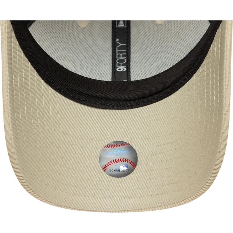petten-gebogen-beige-verstelbaar-9forty-soft-cord-van-new-york-mets-mlb-van-new-era petten-gebogen-beige-verstelbaar-9forty-soft-cord-van-new-york-mets-mlb-van-new-era