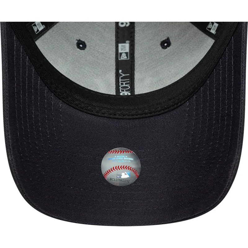 petten-gebogen-marineblauw-verstelbaar-9forty-city-icon-van-new-york-yankees-mlb-van-new-era