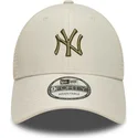 petten-gebogen-beige-verstelbaar-9forty-homefield-midi-van-new-york-yankees-mlb-van-new-era