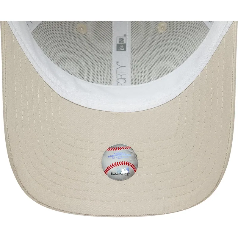 petten-gebogen-beige-verstelbaar-9forty-homefield-midi-van-new-york-yankees-mlb-van-new-era