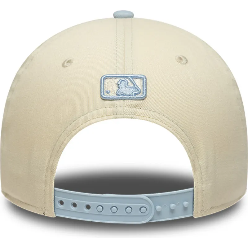 petten-gebogen-beige-snapback-9forty-m-crown-side-script-van-new-york-yankees-mlb-van-new-era petten-gebogen-beige-snapback-9forty-m-crown-side-script-van-new-york-yankees-mlb-van-new-era