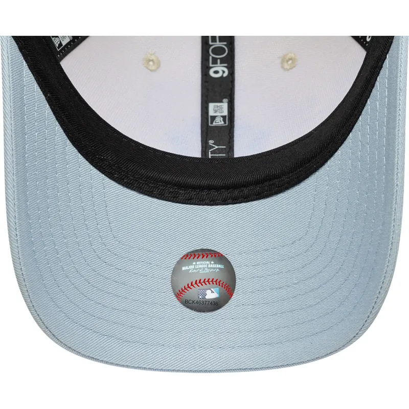 petten-gebogen-beige-snapback-9forty-m-crown-side-script-van-new-york-yankees-mlb-van-new-era petten-gebogen-beige-snapback-9forty-m-crown-side-script-van-new-york-yankees-mlb-van-new-era