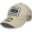 petten-gebogen-beige-snapback-9forty-m-crown-a-frame-multi-patch-van-new-era