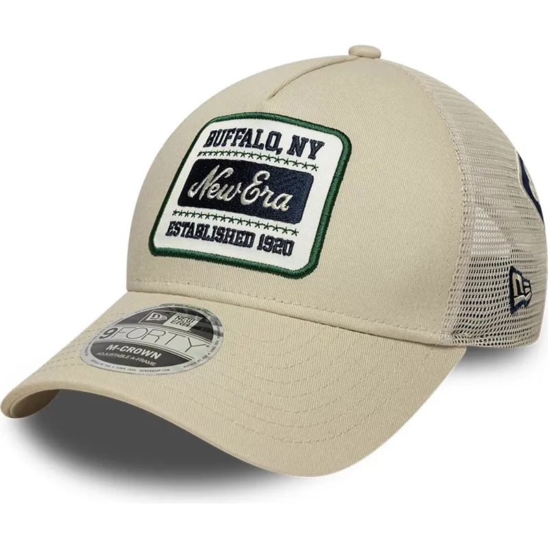 petten-gebogen-beige-snapback-9forty-m-crown-a-frame-multi-patch-van-new-era