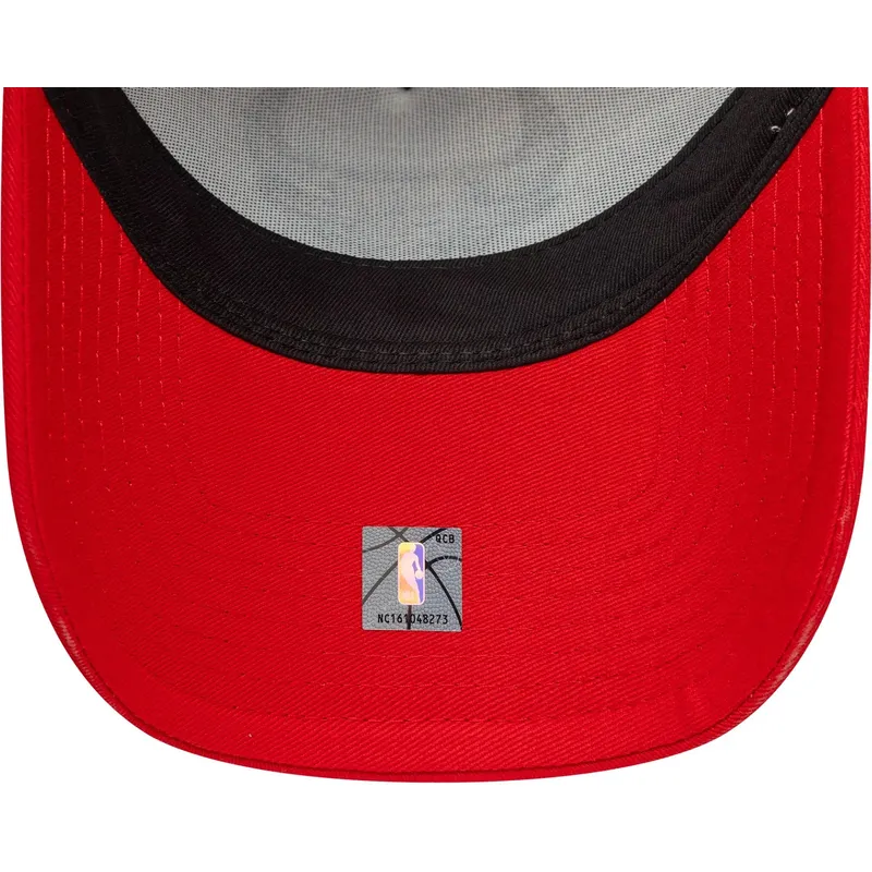 petten-gebogen-rood-snapback-a-frame-side-patch-van-chicago-bulls-nba-van-new-era petten-gebogen-rood-snapback-a-frame-side-patch-van-chicago-bulls-nba-van-new-era