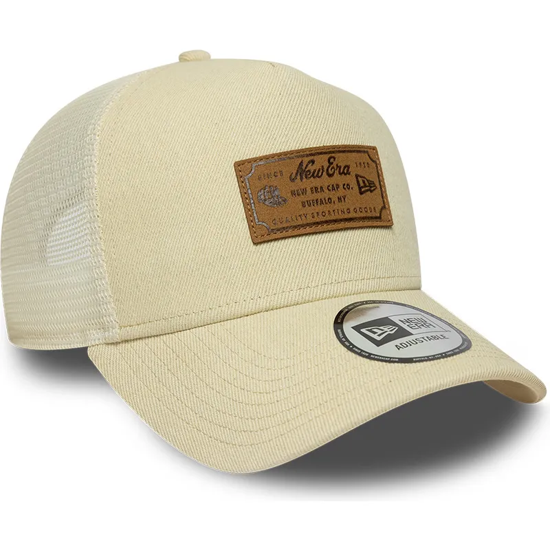 petten-gebogen-beige-snapback-a-frame-denim-leather-patch-van-new-era