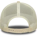 petten-gebogen-beige-snapback-a-frame-denim-leather-patch-van-new-era
