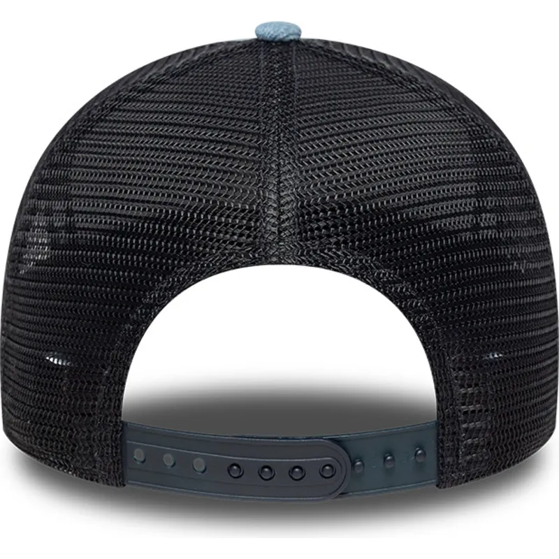 petten-gebogen-blauw-snapback-a-frame-denim-leather-patch-van-new-era