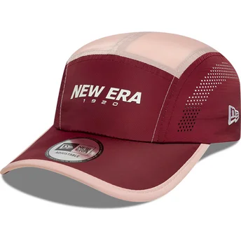 Petten gebogen hond rood verstelbaar Runner Colour Block van New Era