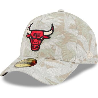 Petten gebogen beige fitted 59FORTY A Frame Leafy Palm van Chicago Bulls NBA van New Era