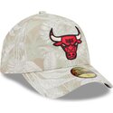 petten-gebogen-beige-fitted-59forty-a-frame-leafy-palm-van-chicago-bulls-nba-van-new-era