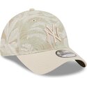 petten-gebogen-beige-verstelbaar-9twenty-leafy-palm-van-new-york-yankees-mlb-van-new-era