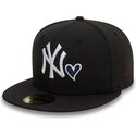 petten-plat-zwart-fitted-59fifty-heart-icon-van-new-york-yankees-mlb-van-new-era