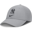 petten-gebogen-grijs-verstelbaar-primetime-club-structured-uv-poly-ripstop-van-new-york-yankees-mlb-van-nike
