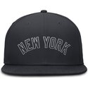 petten-plat-marineblauw-fitted-dri-fit-true-structured-round-bill-van-new-york-yankees-mlb-van-nike