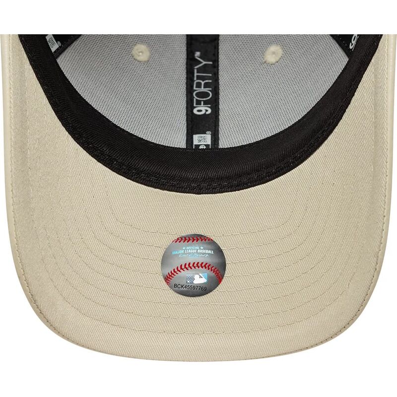 petten-gebogen-beige-snapback-9forty-m-crown-pu-diamante-van-los-angeles-dodgers-mlb-van-new-era petten-gebogen-beige-snapback-9forty-m-crown-pu-diamante-van-los-angeles-dodgers-mlb-van-new-era