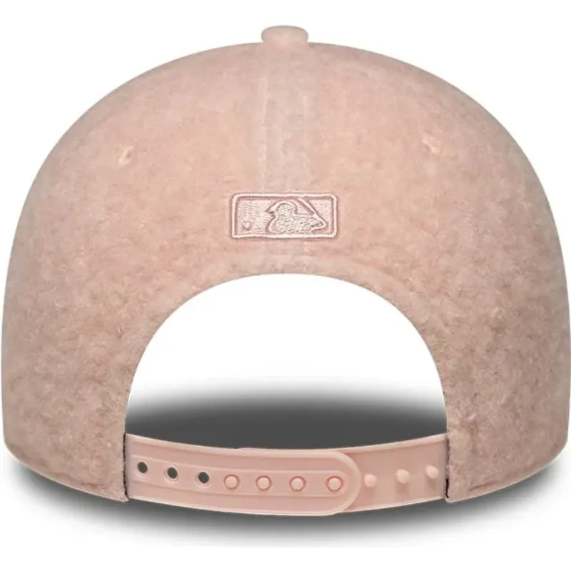 petten-gebogen-roze-snapback-rosa-9forty-m-crown-winter-borg-van-new-york-yankees-mlb-van-new-era petten-gebogen-roze-snapback-rosa-9forty-m-crown-winter-borg-van-new-york-yankees-mlb-van-new-era