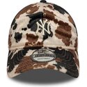 petten-gebogen-bruin-verstelbaar-9twenty-animal-print-van-new-york-yankees-mlb-van-new-era