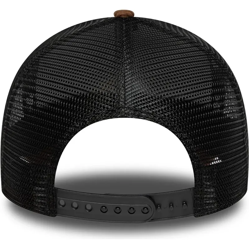 petten-gebogen-bruin-snapback-a-frame-distressed-cord-van-red-bull-racing-formula-1-van-new-era
